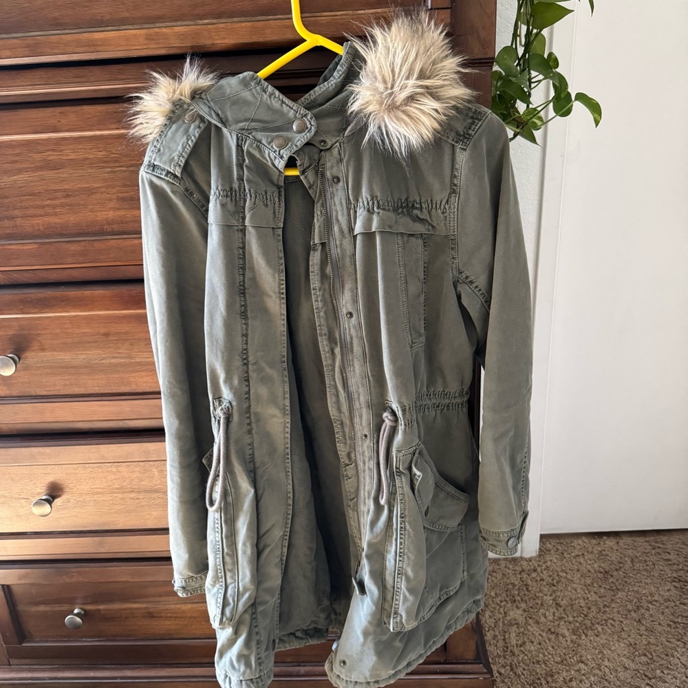 AE parka long coat jacket fur women’s medium
